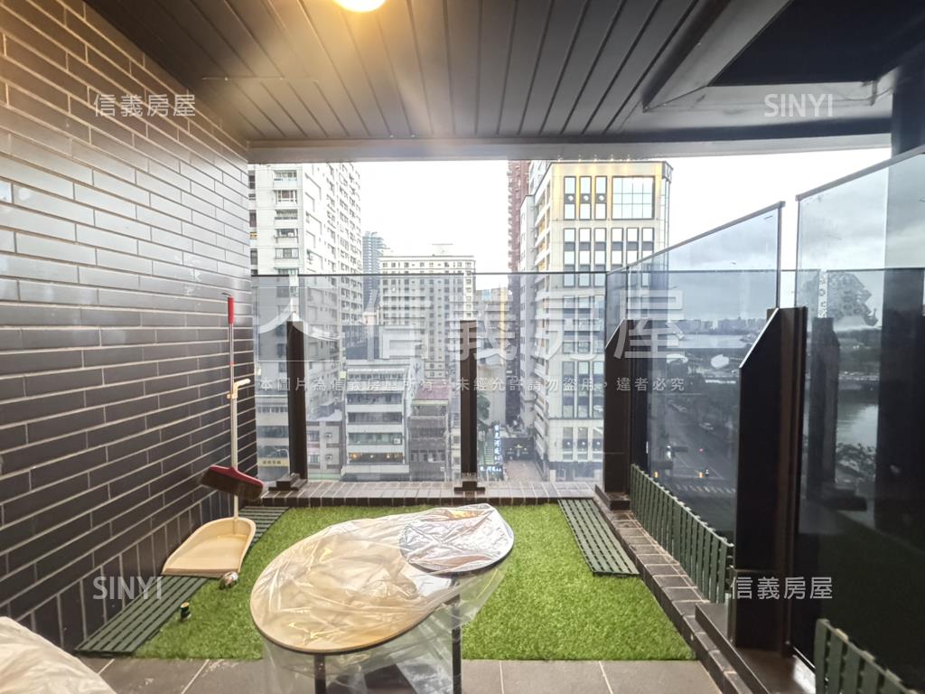 愛河畔景觀２房平車房屋室內格局與周邊環境