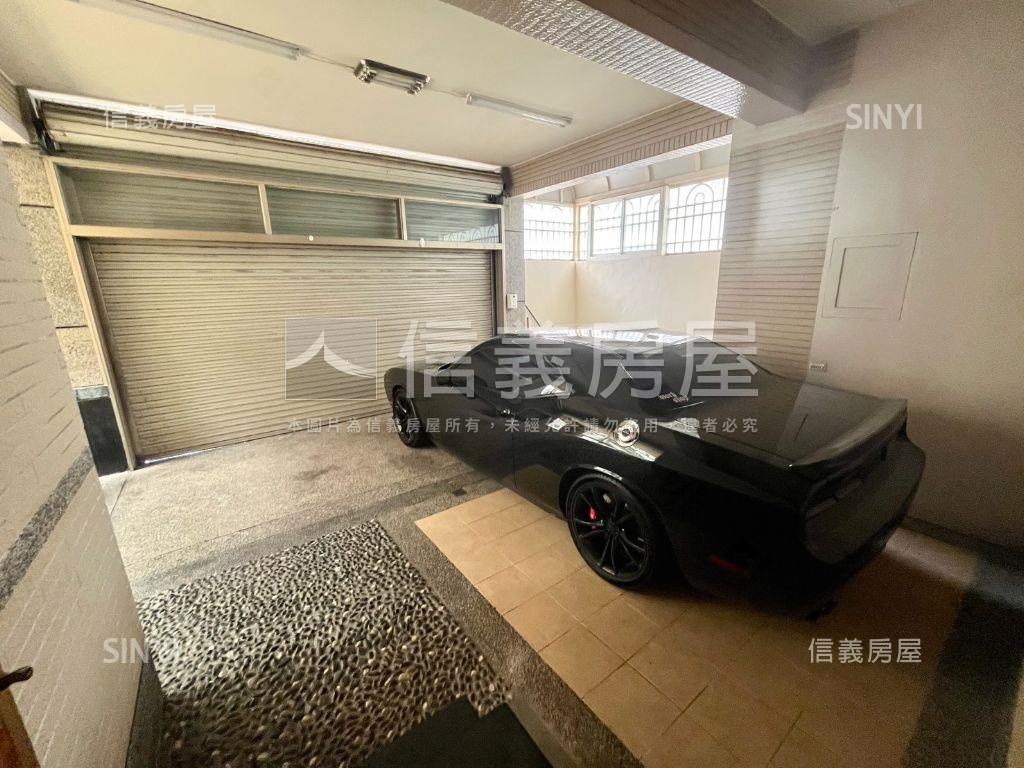 誠售～Ｒ１５捷運面寬別墅房屋室內格局與周邊環境