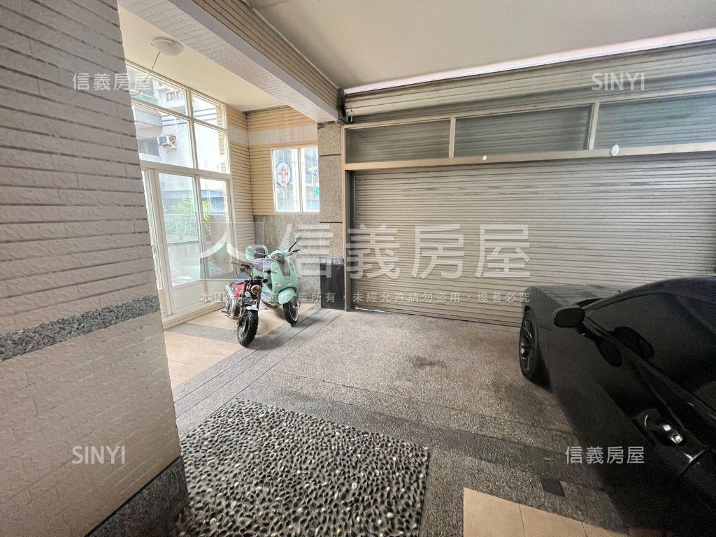 誠售～Ｒ１５捷運面寬別墅房屋室內格局與周邊環境