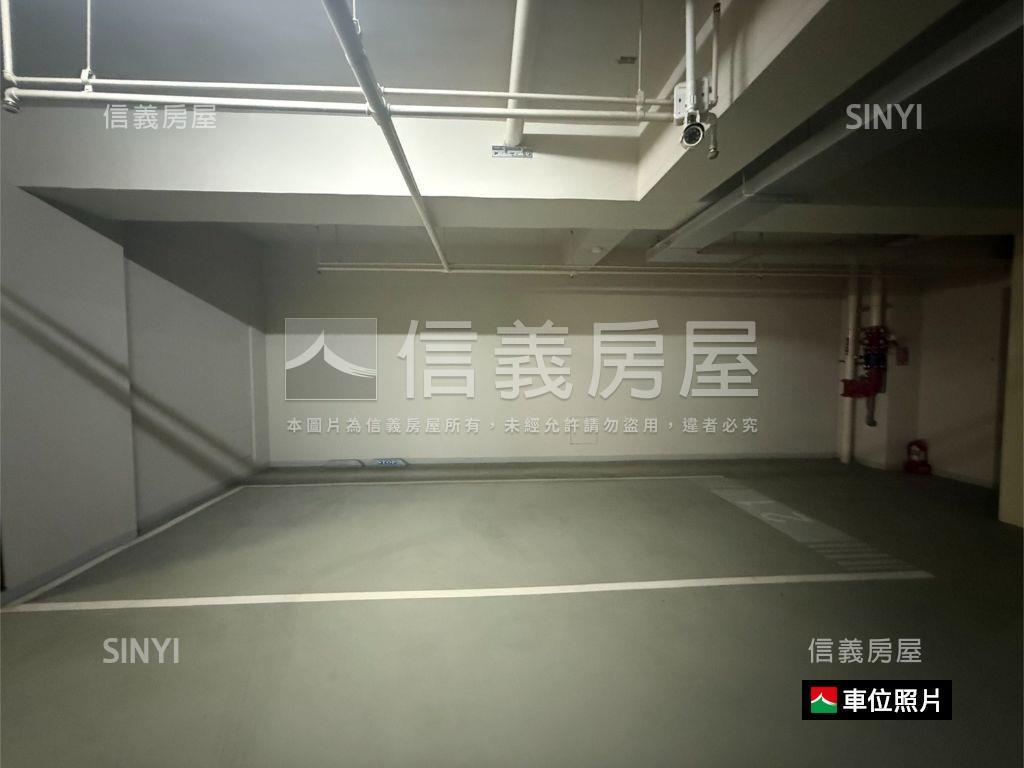 東方紐約│３房雙平車位房屋室內格局與周邊環境