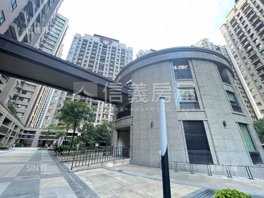 Ａ７黃金角間店面房屋室內格局與周邊環境