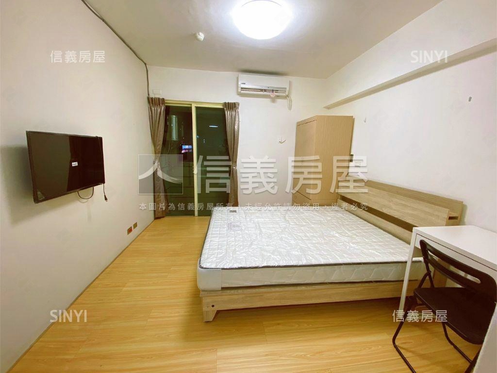專任市民廣場套房房屋室內格局與周邊環境