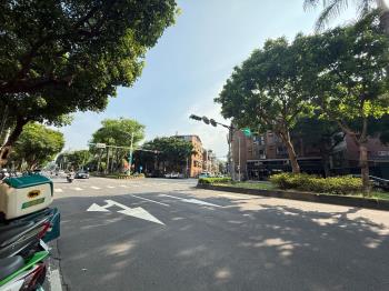 近民生社區平面車位４４號