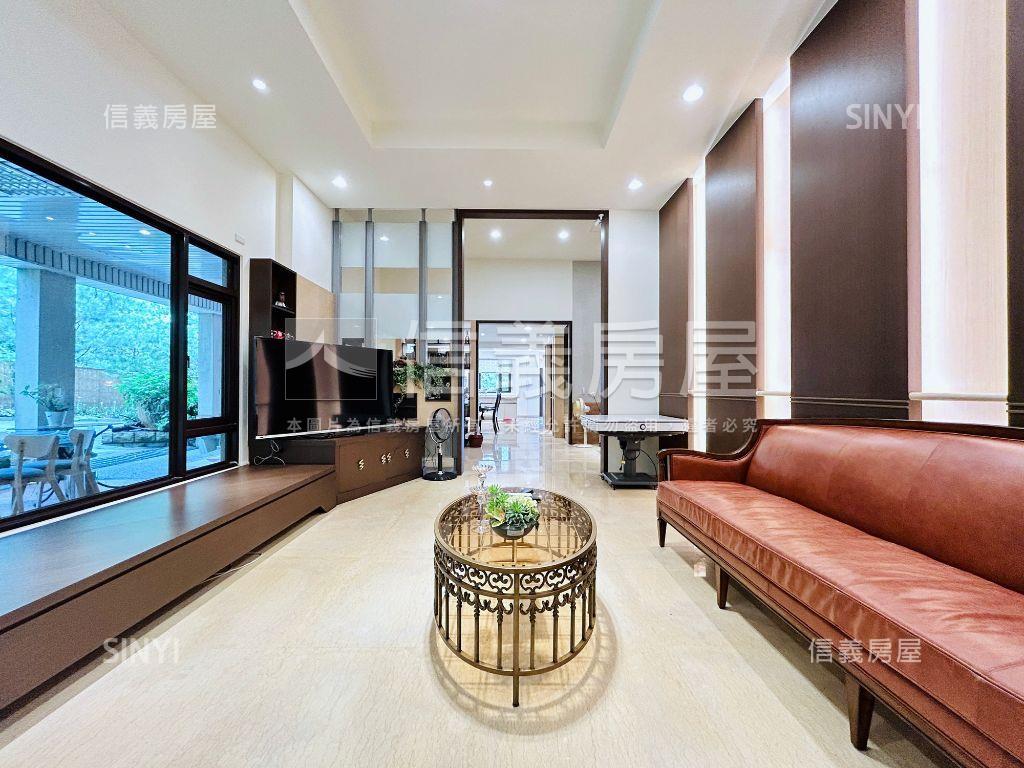 大側院邊間三面採光別墅房屋室內格局與周邊環境