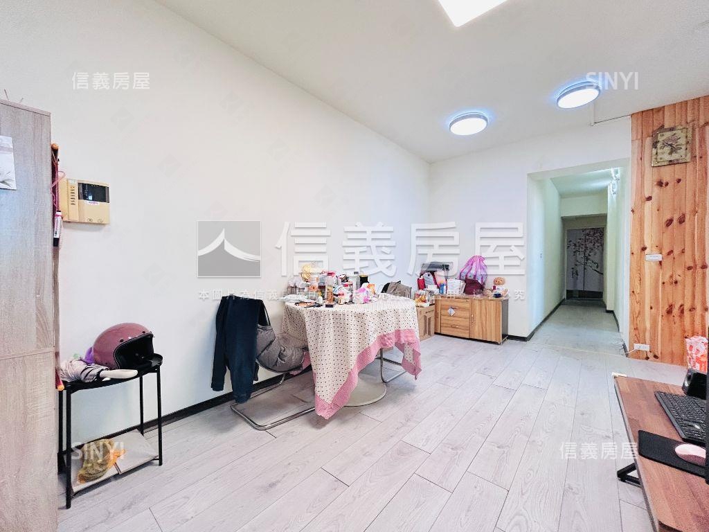 低總價近愛買中路國泰商圈房屋室內格局與周邊環境