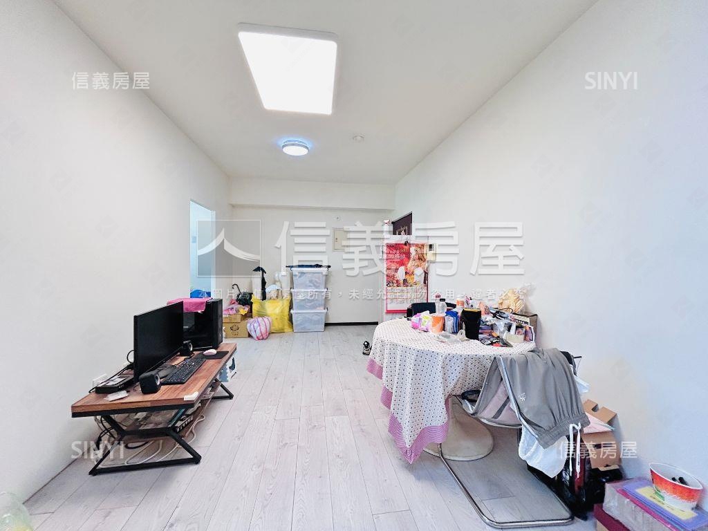 低總價近愛買中路國泰商圈房屋室內格局與周邊環境