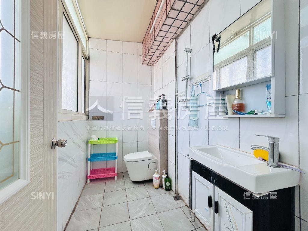 低總價近愛買中路國泰商圈房屋室內格局與周邊環境