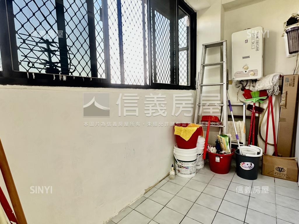 近運動公園三房房屋室內格局與周邊環境