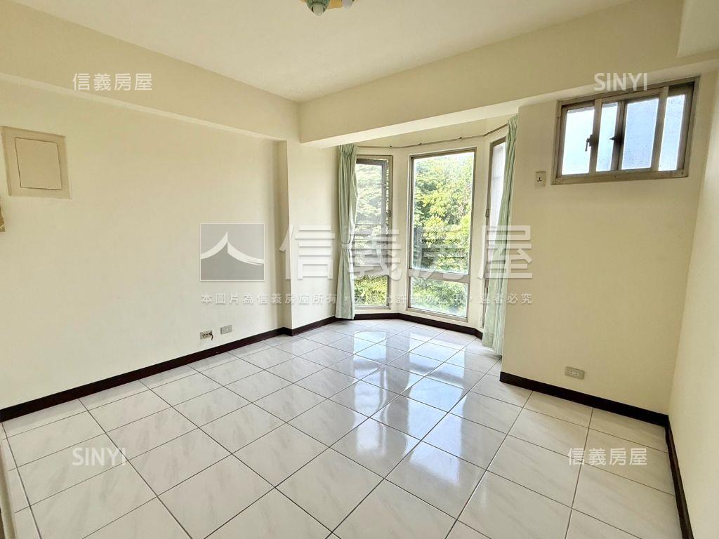 鳳凰城｜稀有電梯四房房屋室內格局與周邊環境