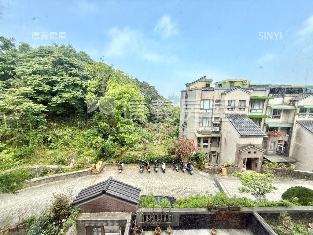 鳳凰城｜稀有電梯四房房屋室內格局與周邊環境