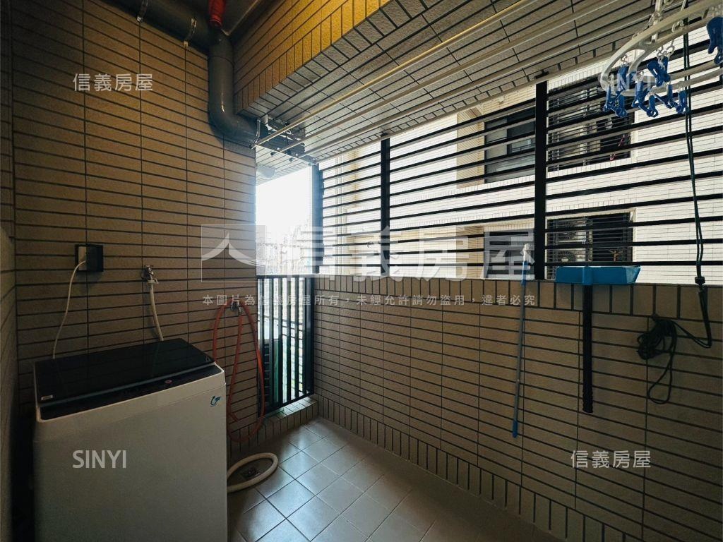新世紀Ａ棟高樓層三房平車房屋室內格局與周邊環境