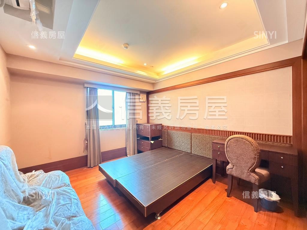 板橋法國賞高樓景觀雙車位房屋室內格局與周邊環境