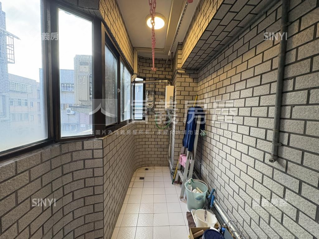 藝文美屋三房平面車位房屋室內格局與周邊環境