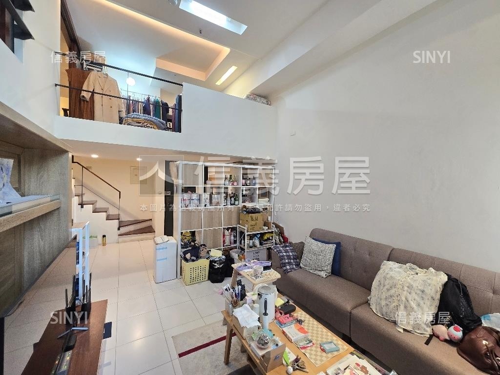 新婚成家亮麗電梯房屋室內格局與周邊環境