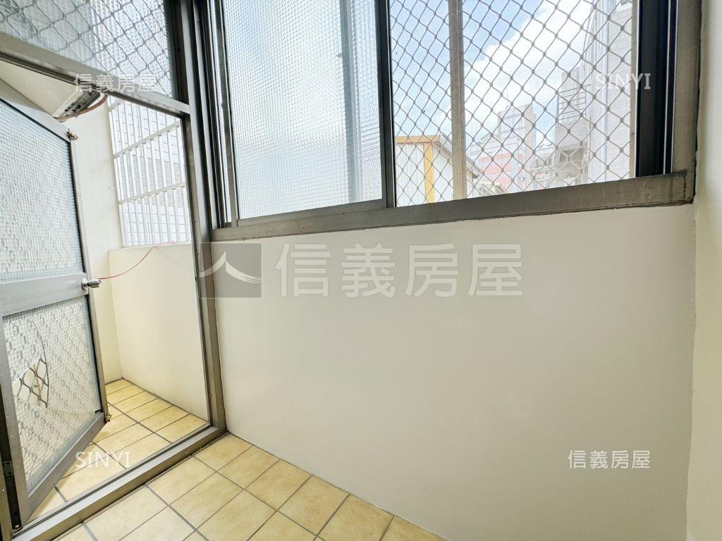 小資甜甜價採光讚房屋室內格局與周邊環境