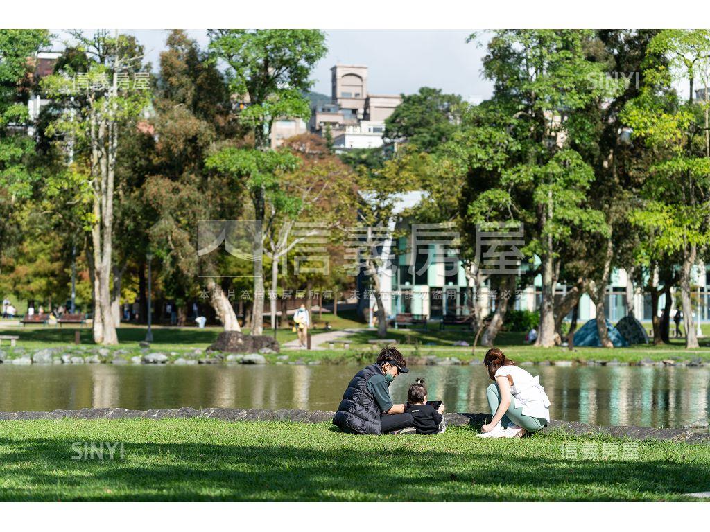 湖心ＡＩＴ房屋室內格局與周邊環境