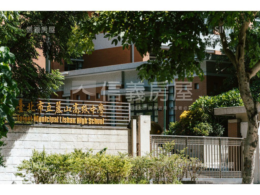 湖心ＡＩＴ房屋室內格局與周邊環境