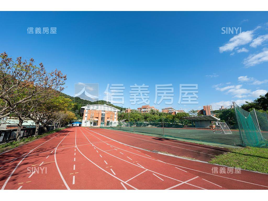 湖心ＡＩＴ房屋室內格局與周邊環境