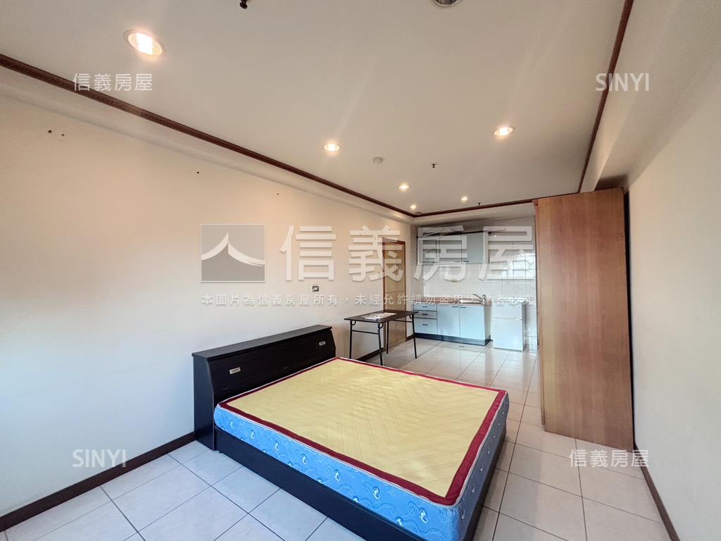 摩天高樓美景套房房屋室內格局與周邊環境