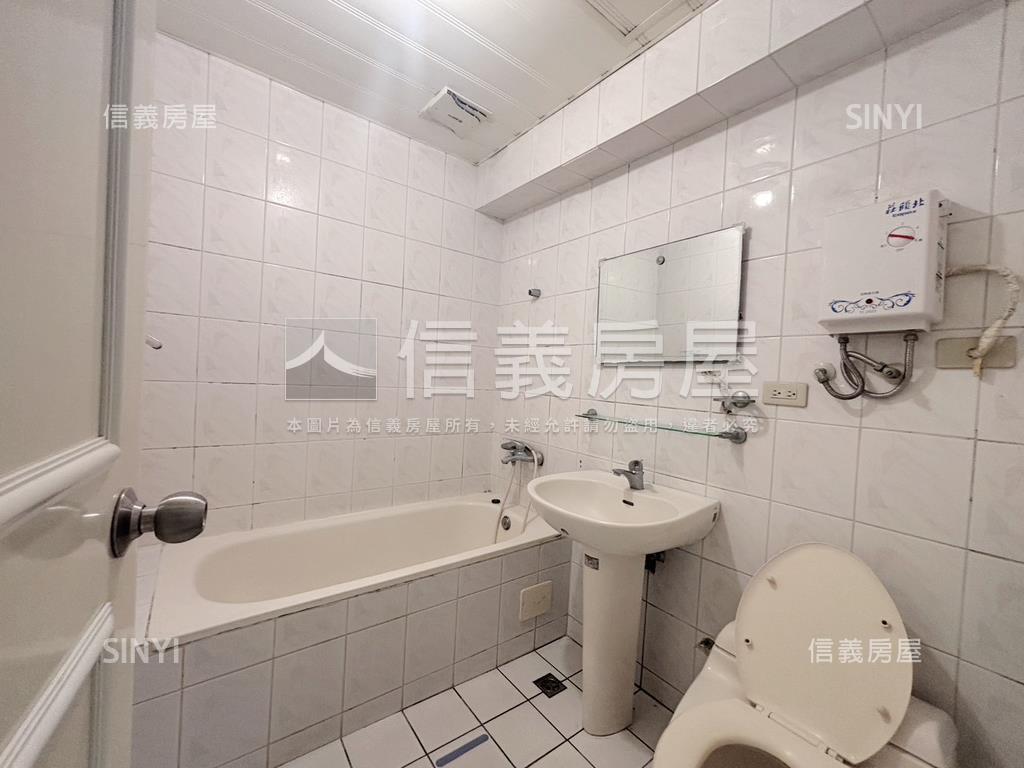 摩天高樓美景套房房屋室內格局與周邊環境