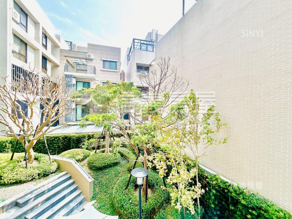 水蓮１７全新大面寬店面房屋室內格局與周邊環境