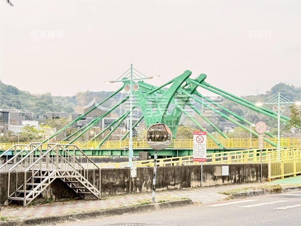 水蓮１７全新大面寬店面房屋室內格局與周邊環境