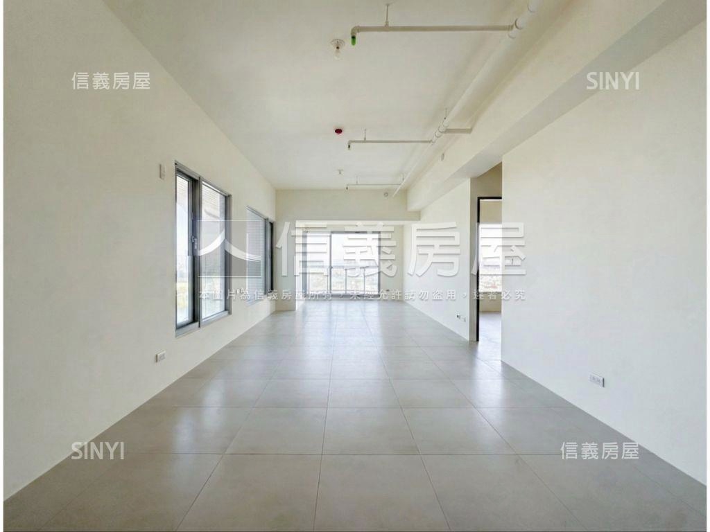 璞日河景四面採光三房平車房屋室內格局與周邊環境