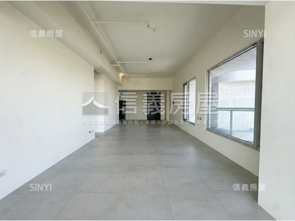 璞日河景四面採光三房平車房屋室內格局與周邊環境