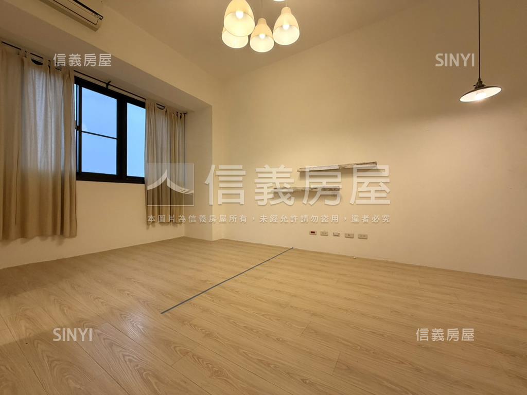 中正一境挑高美宅車位房屋室內格局與周邊環境