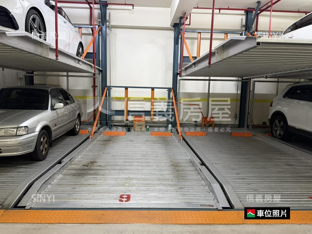 中正一境挑高美宅車位房屋室內格局與周邊環境