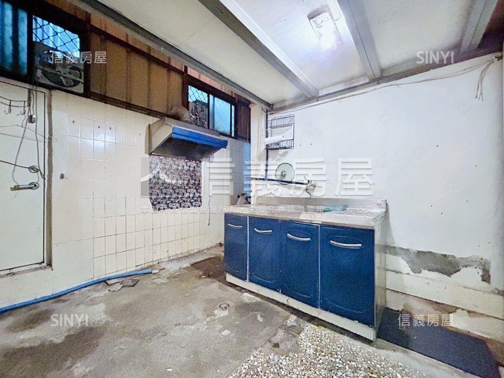 近力行國小活路透天房屋室內格局與周邊環境