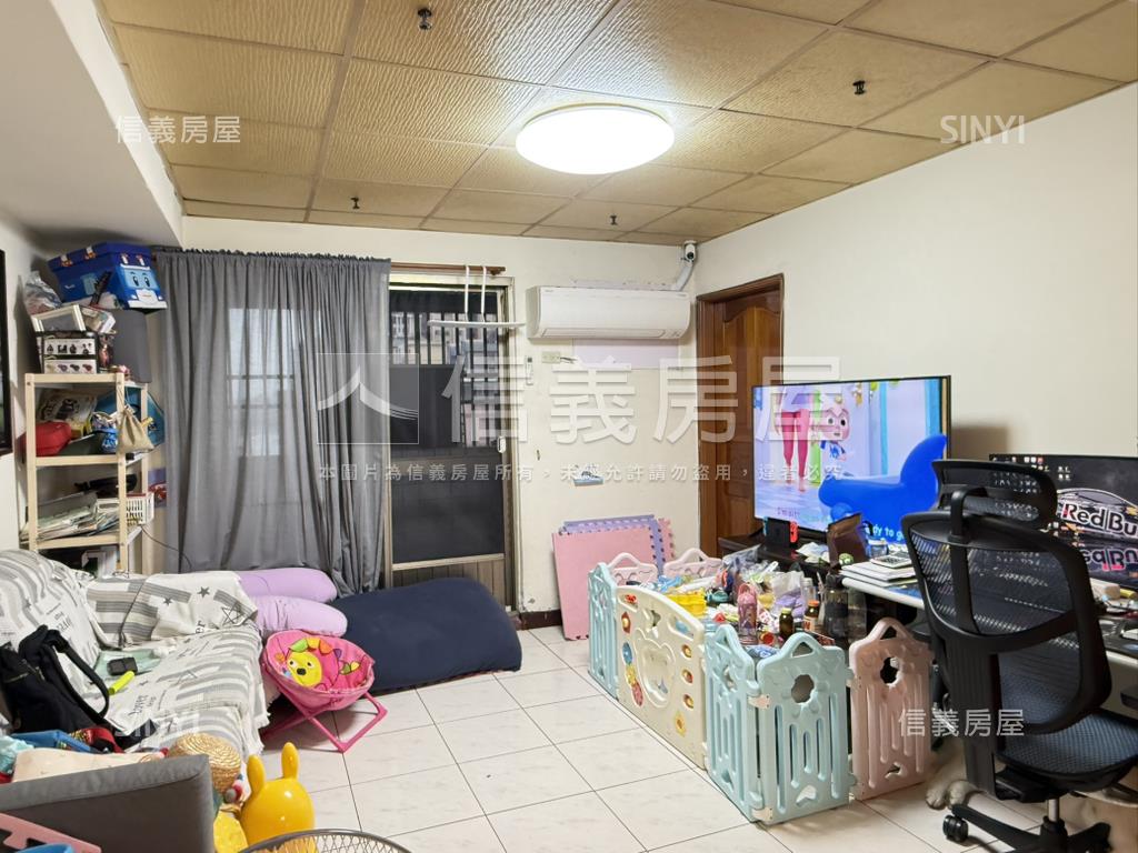 近捷運超值。三房車位房屋室內格局與周邊環境