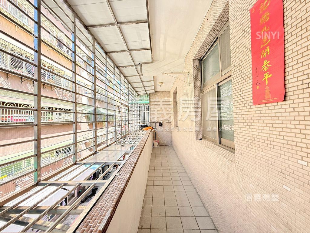 佳瑪商圈前後陽台邊間三樓房屋室內格局與周邊環境