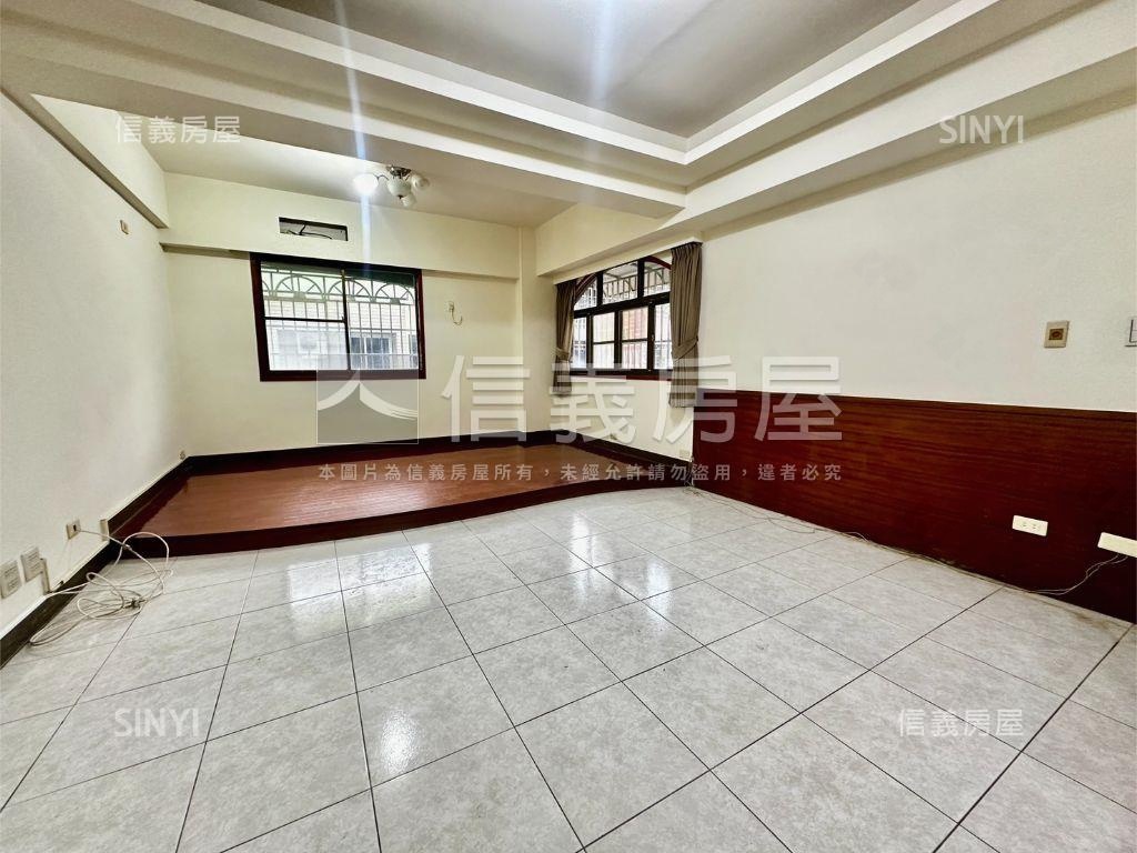 文山尖美小城騎樓店面房屋室內格局與周邊環境