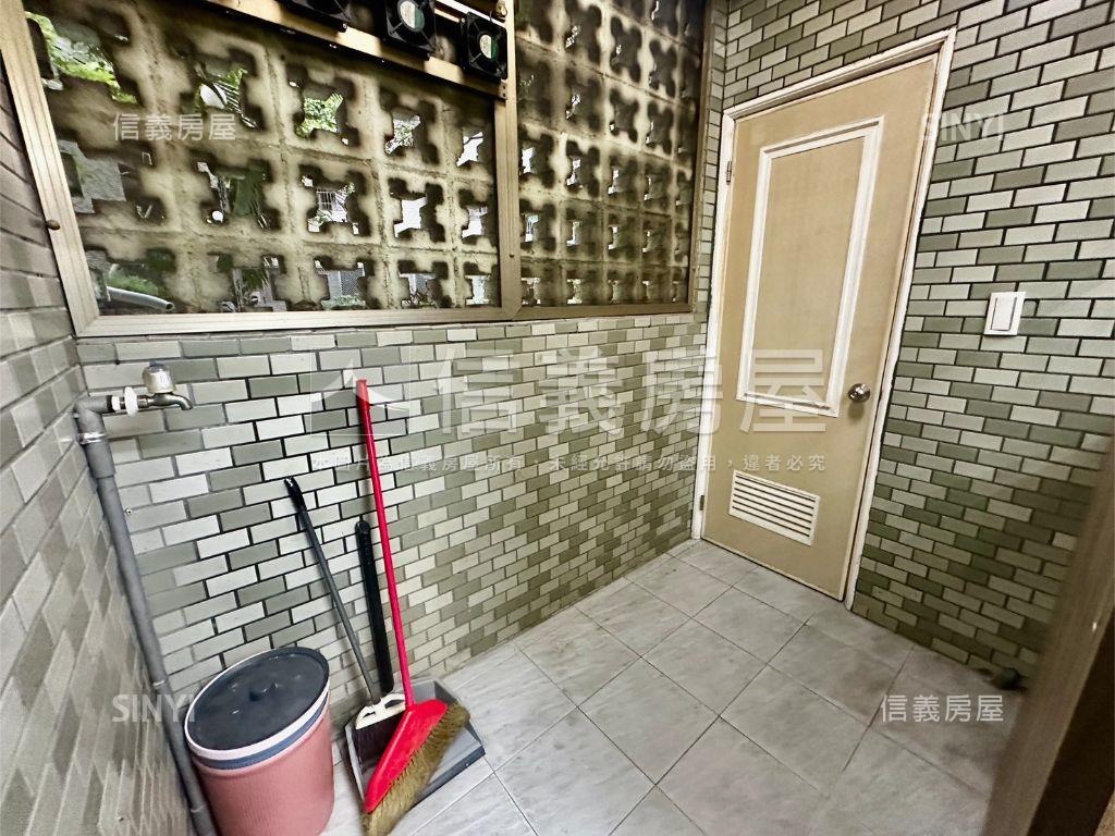 文山尖美小城騎樓店面房屋室內格局與周邊環境