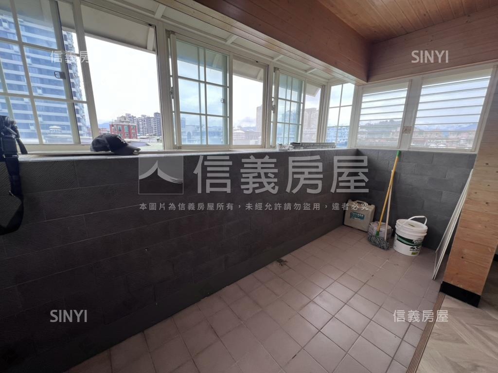 秀山國小旁美裝大三房房屋室內格局與周邊環境