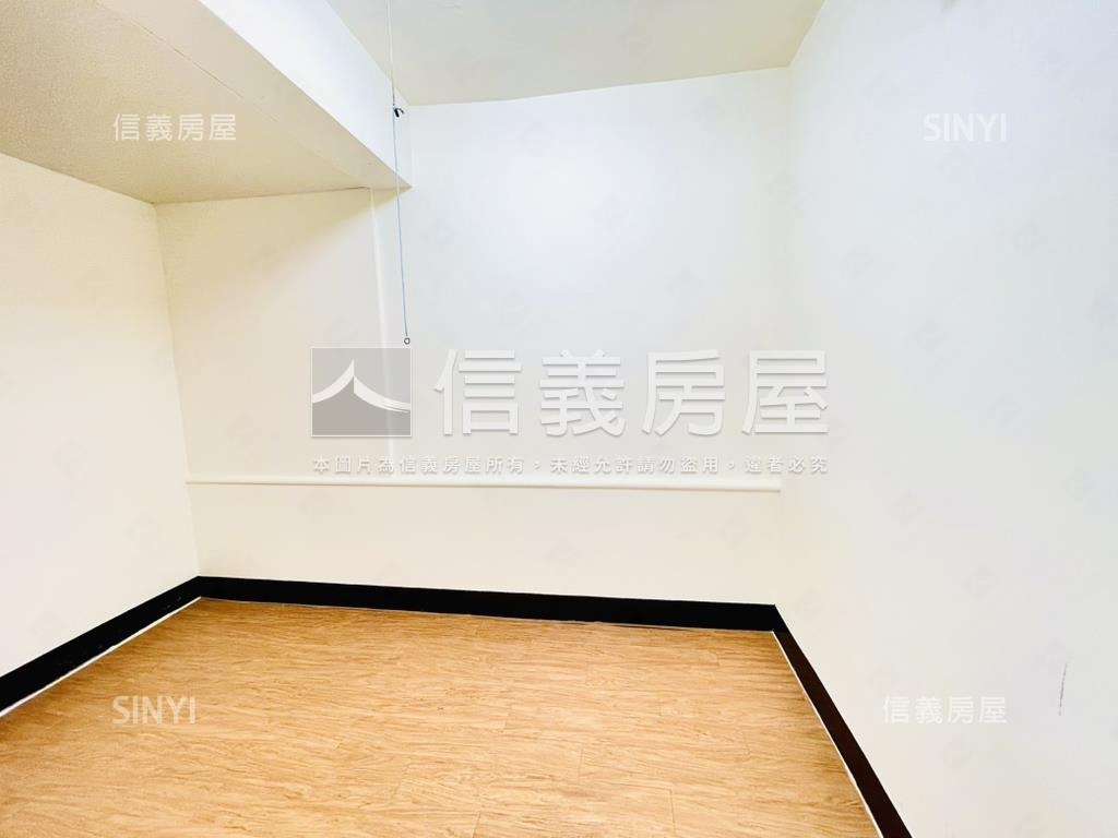 台北門牌南環線低總三樓寓房屋室內格局與周邊環境