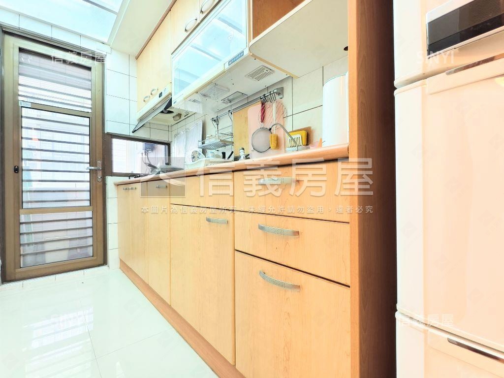 新第小陽明精品１＋１房房屋室內格局與周邊環境