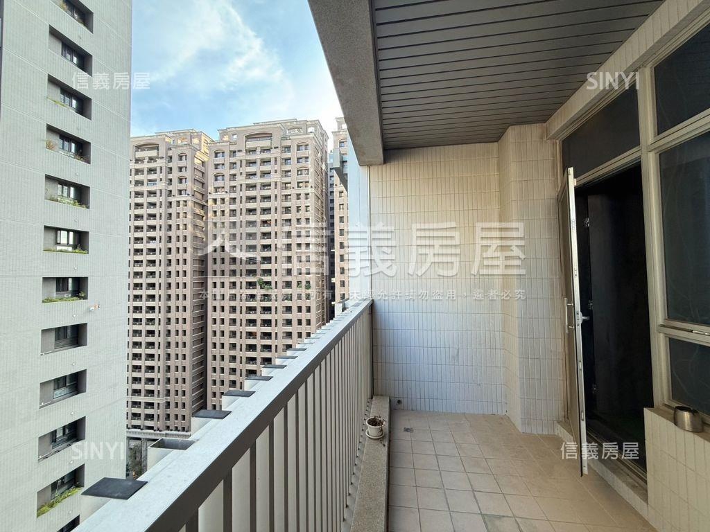 七期親家市政廣場精美裝潢房屋室內格局與周邊環境