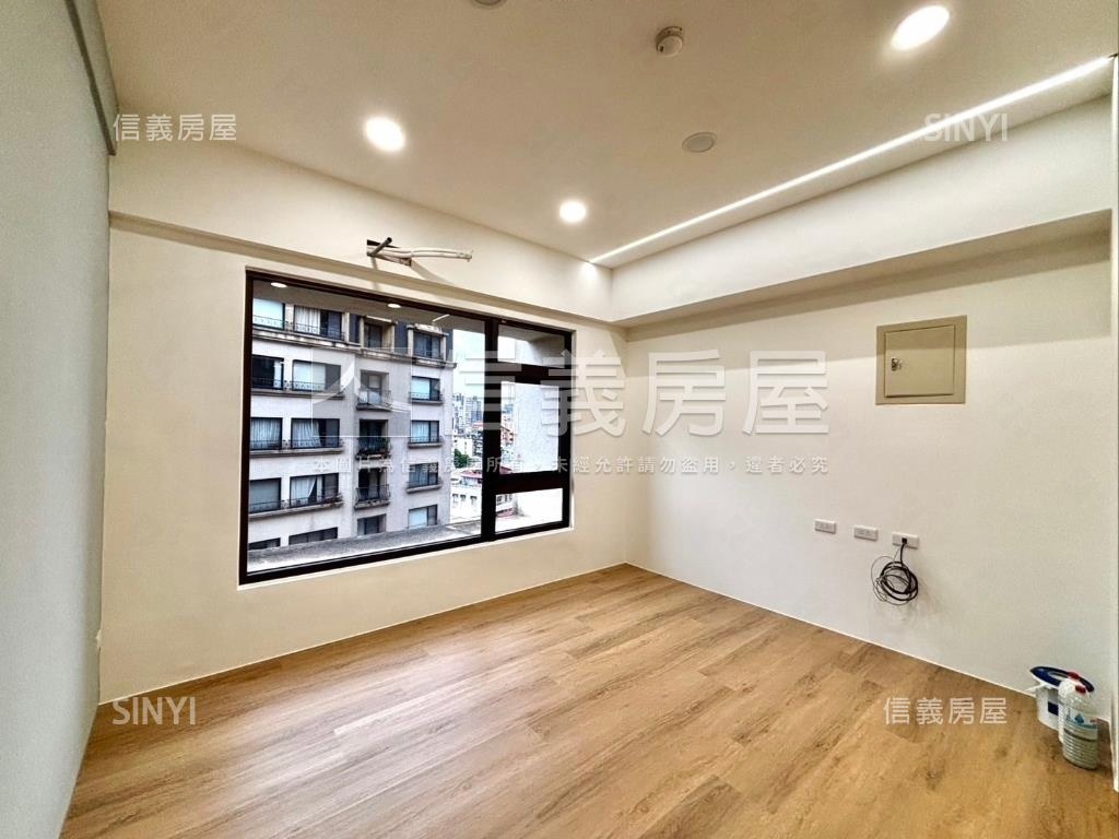 中正氣派翠堤電梯三房房屋室內格局與周邊環境