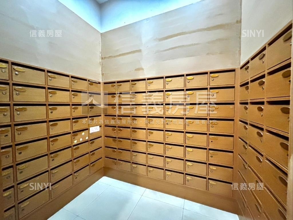 中正氣派翠堤電梯三房房屋室內格局與周邊環境