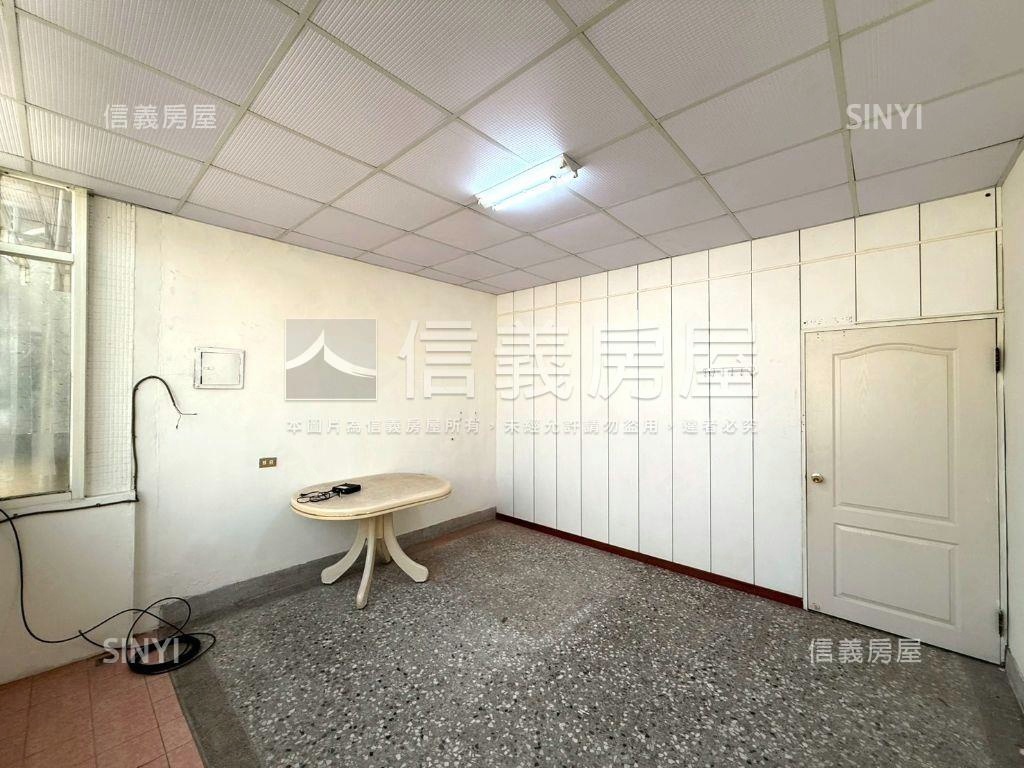 近家樂福沙鹿美透天房屋室內格局與周邊環境