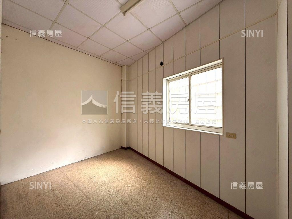 近家樂福沙鹿美透天房屋室內格局與周邊環境