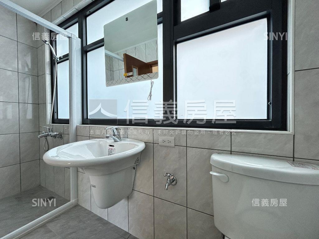 花壇全新大面寬透天５房屋室內格局與周邊環境