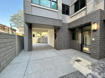 花壇全新大面寬透天５