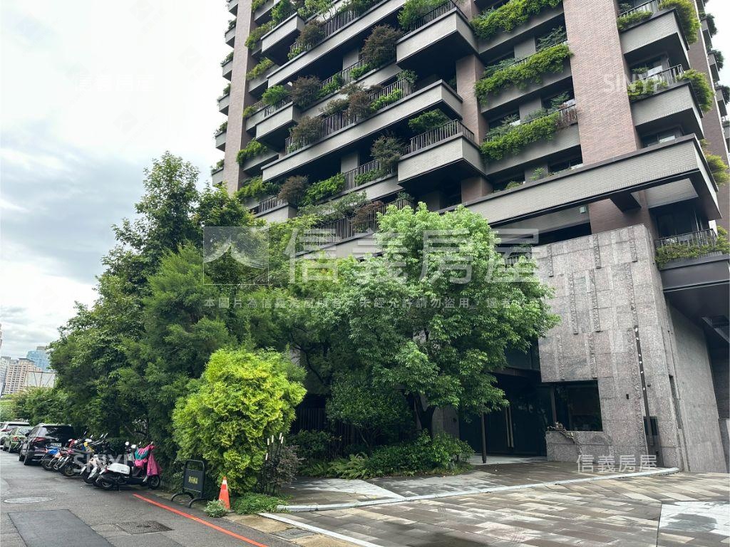 近七期大面寬土地房屋室內格局與周邊環境