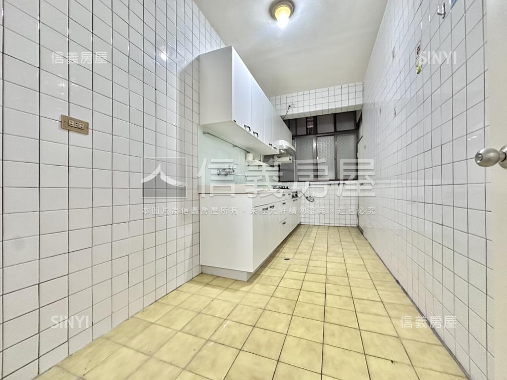 景安南華雙捷運美寓房屋室內格局與周邊環境