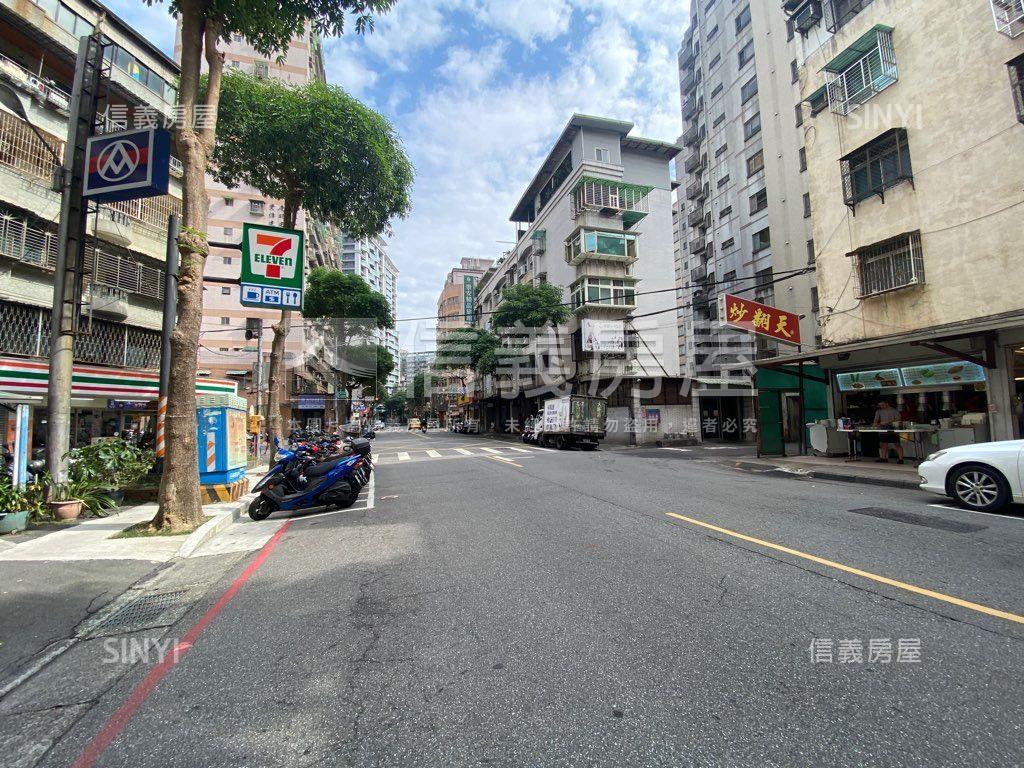 景安南華雙捷運美寓房屋室內格局與周邊環境