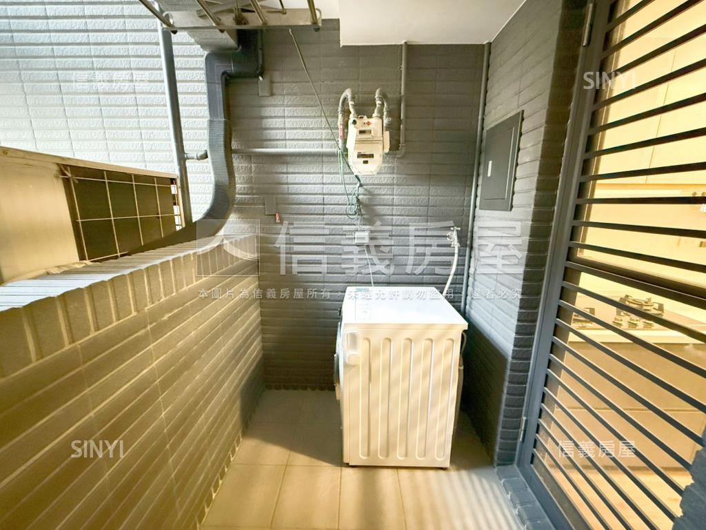 大城仰雲精裝潢三房車位房屋室內格局與周邊環境