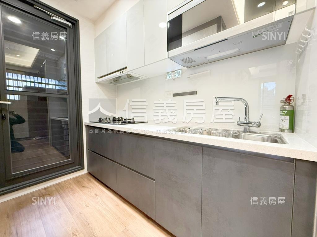 大城仰雲精裝潢三房車位房屋室內格局與周邊環境